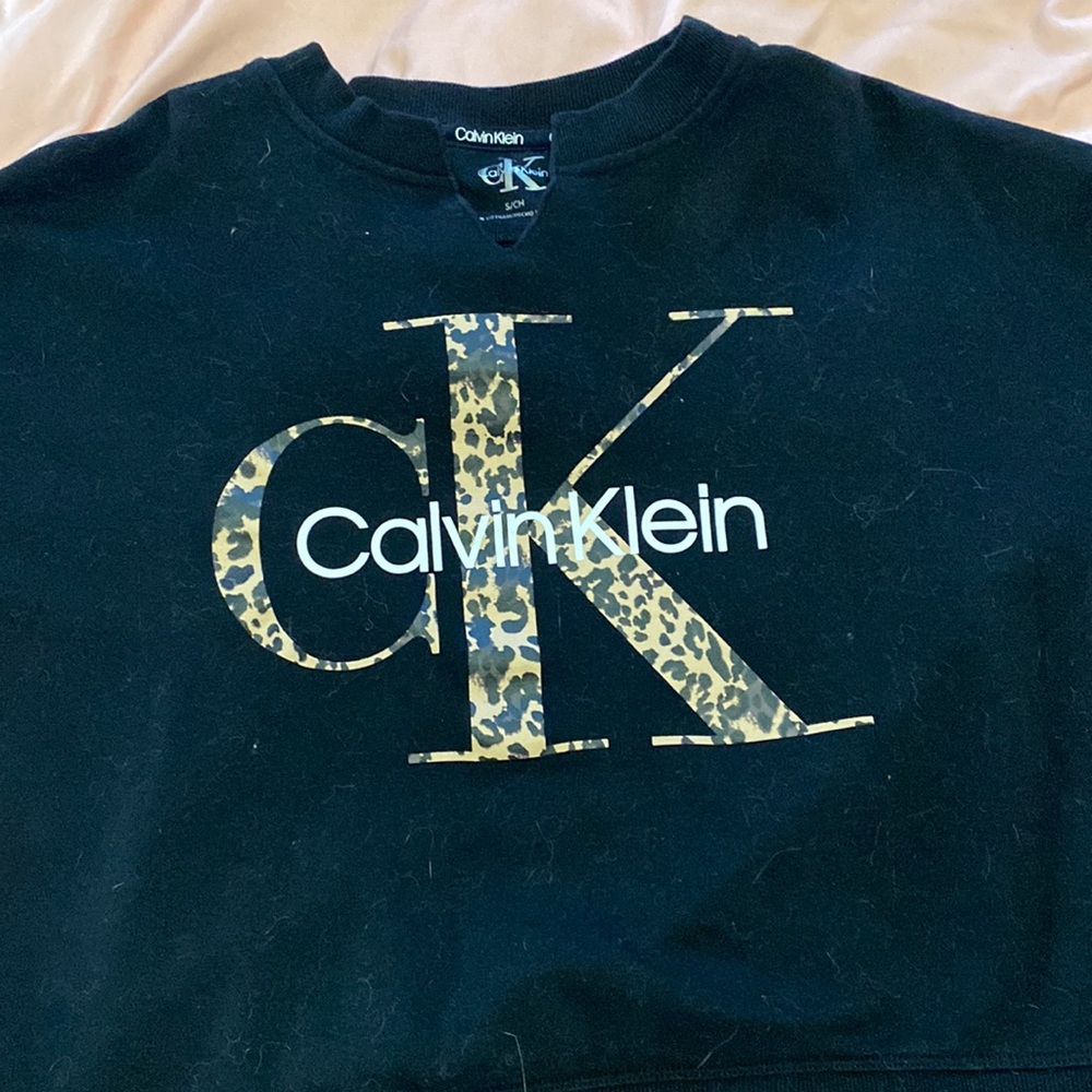 Calvin Klein sweatshirt. Size small